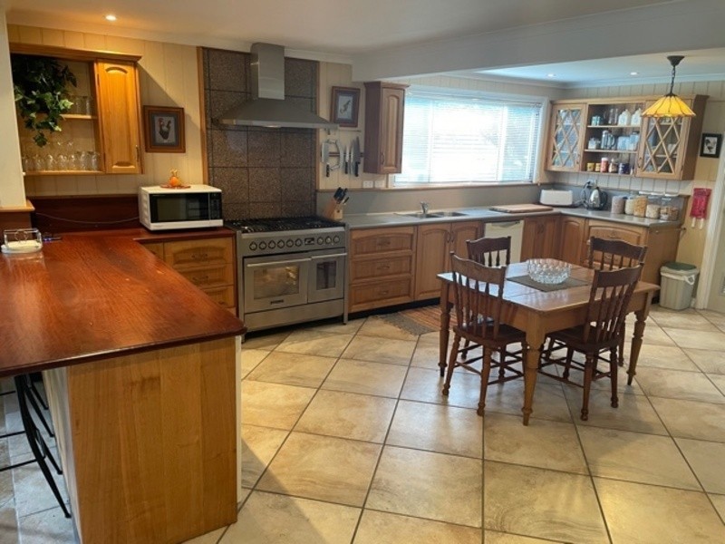 24 Colin St, Moore QLD 4306