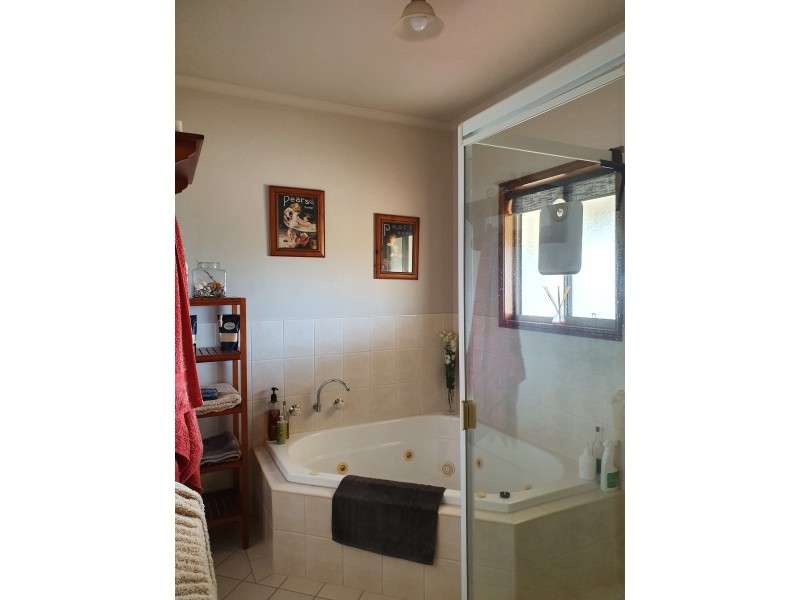 23 Stormbird Road, Elliston SA 5670