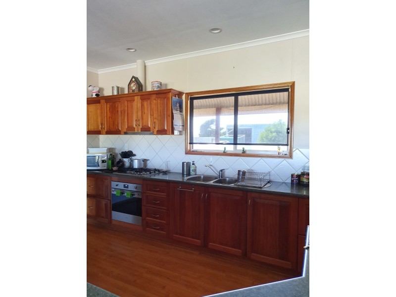 23 Stormbird Road, Elliston SA 5670