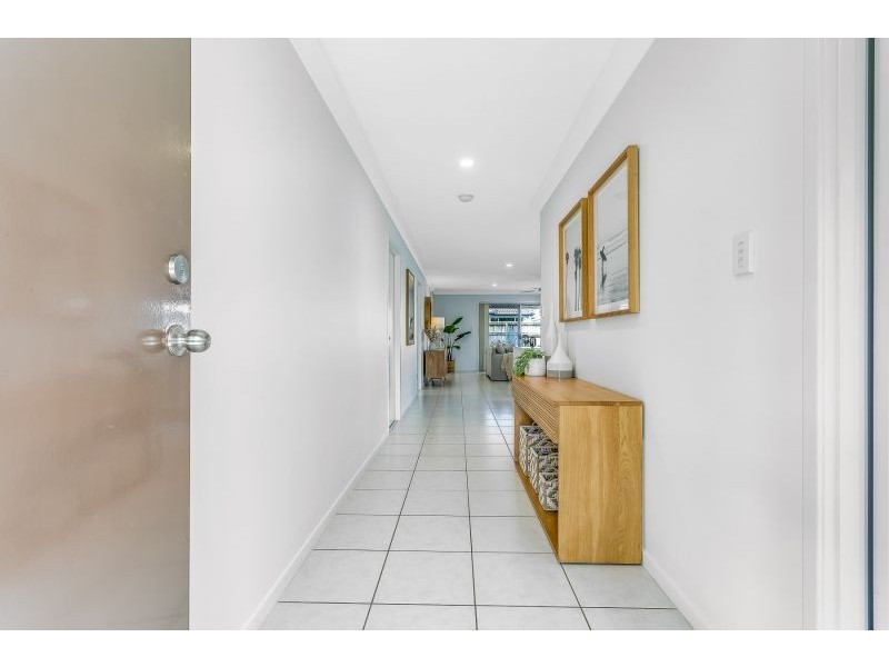 9 Frances Court, Kallangur QLD 4503