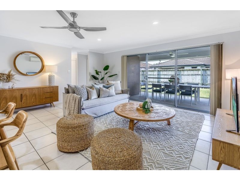 9 Frances Court, Kallangur QLD 4503