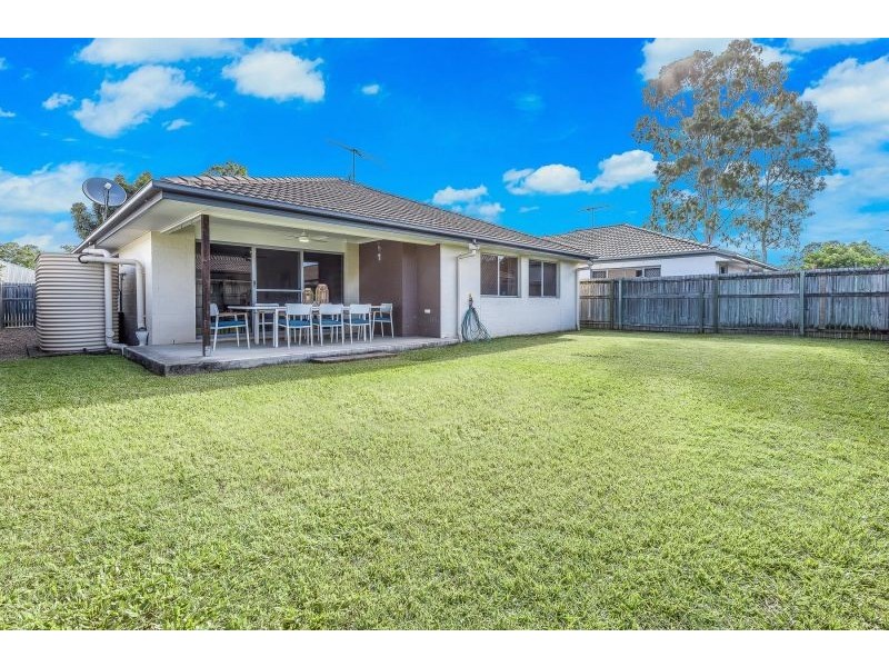 9 Frances Court, Kallangur QLD 4503