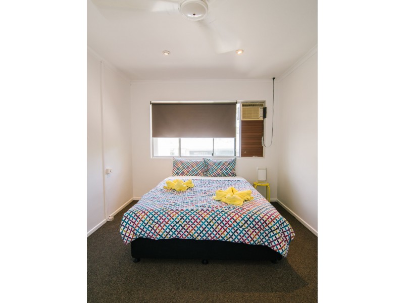 194 Spence St, Bungalow QLD 4870