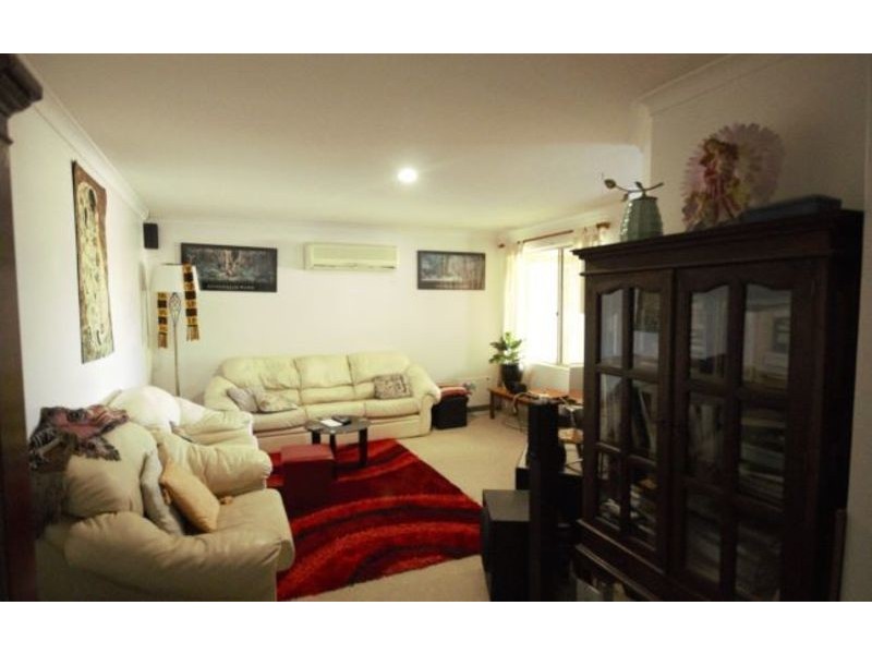 23 Pinewood Place, Beechboro WA 6063