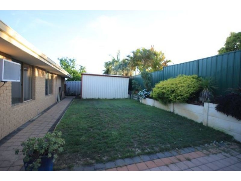 23 Pinewood Place, Beechboro WA 6063