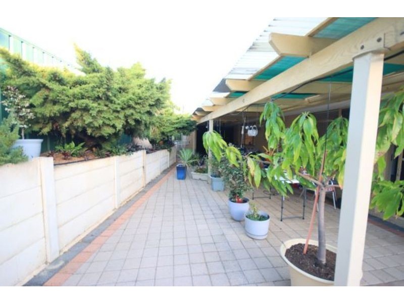 23 Pinewood Place, Beechboro WA 6063