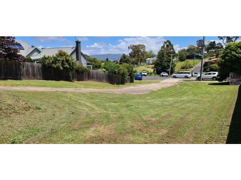 8 Little Gahan Street, Pambula NSW 2549