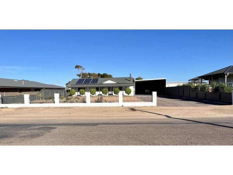 35 Wellington road, Cowell SA 5602