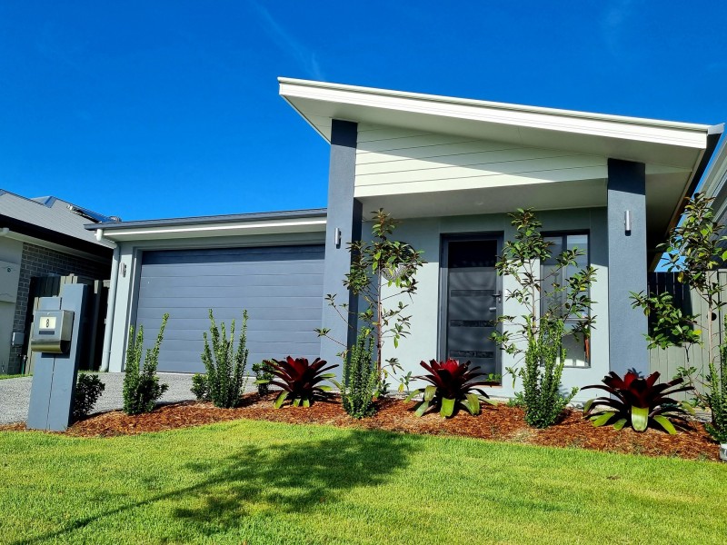 8 Hunter Parkway, Palmview QLD 4553