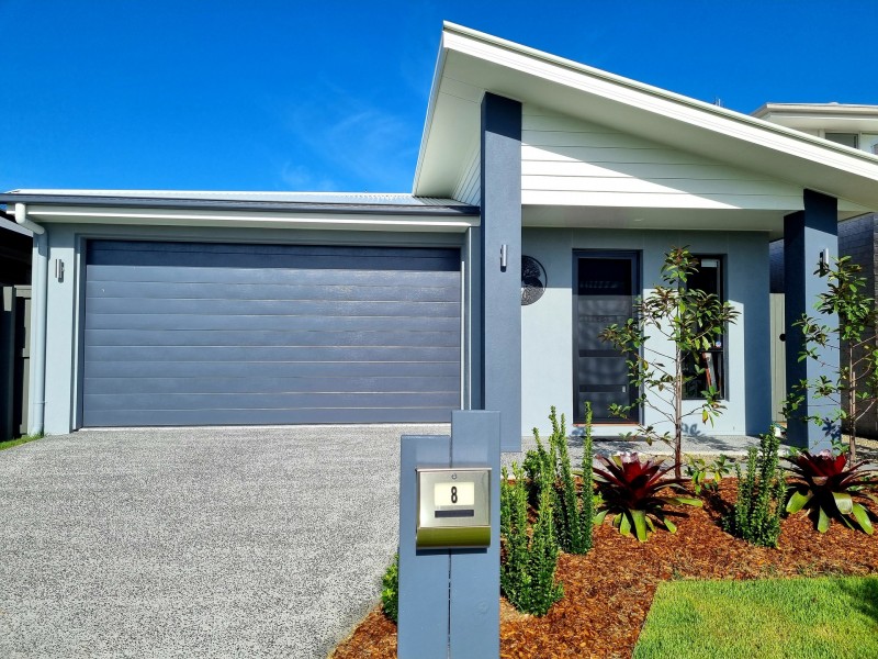 8 Hunter Parkway, Palmview QLD 4553