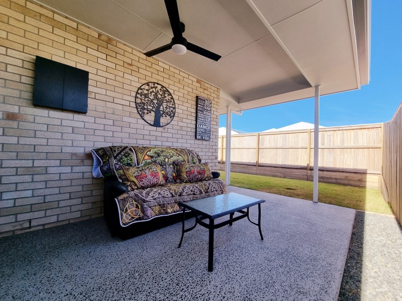 8 Hunter Parkway, Palmview QLD 4553