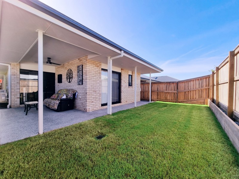 8 Hunter Parkway, Palmview QLD 4553