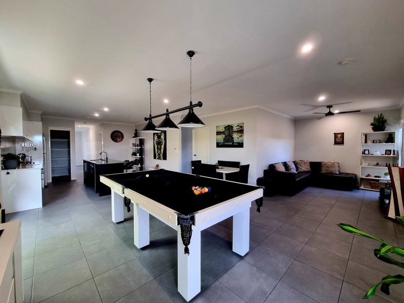 8 Hunter Parkway, Palmview QLD 4553