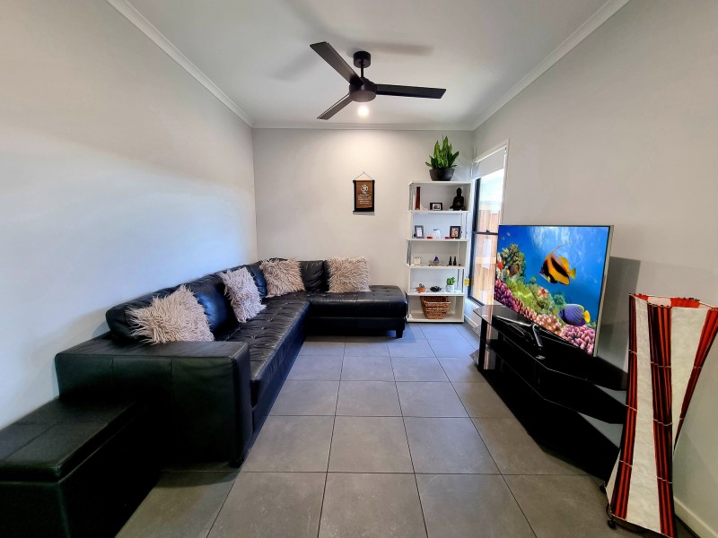 8 Hunter Parkway, Palmview QLD 4553