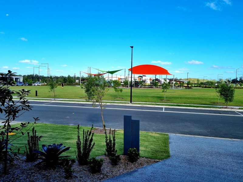 8 Hunter Parkway, Palmview QLD 4553