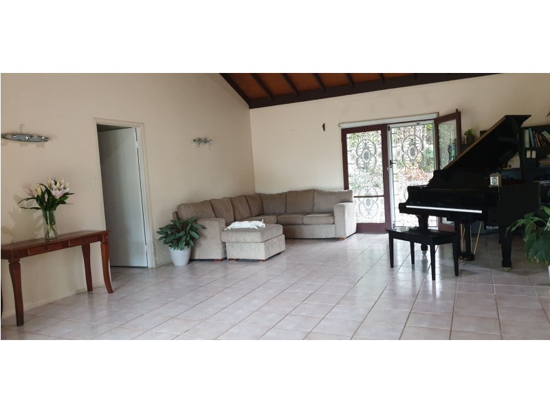 30 Quambone St, Worongary QLD 4213