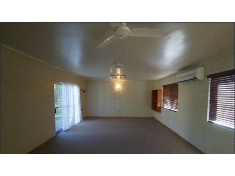 9 Irving Street, Cranbrook QLD 4814