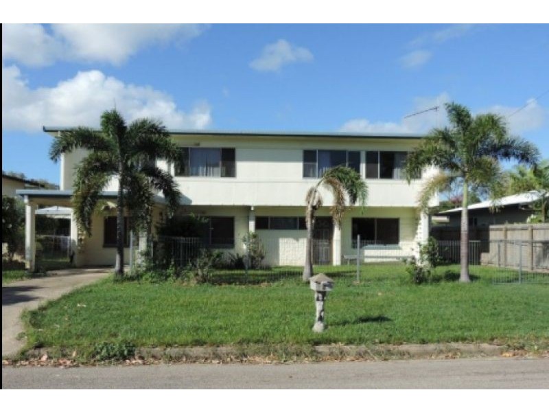 9 Irving Street, Cranbrook QLD 4814