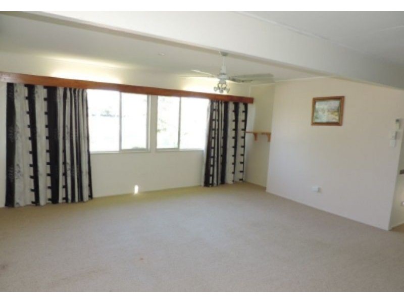 9 Irving Street, Cranbrook QLD 4814