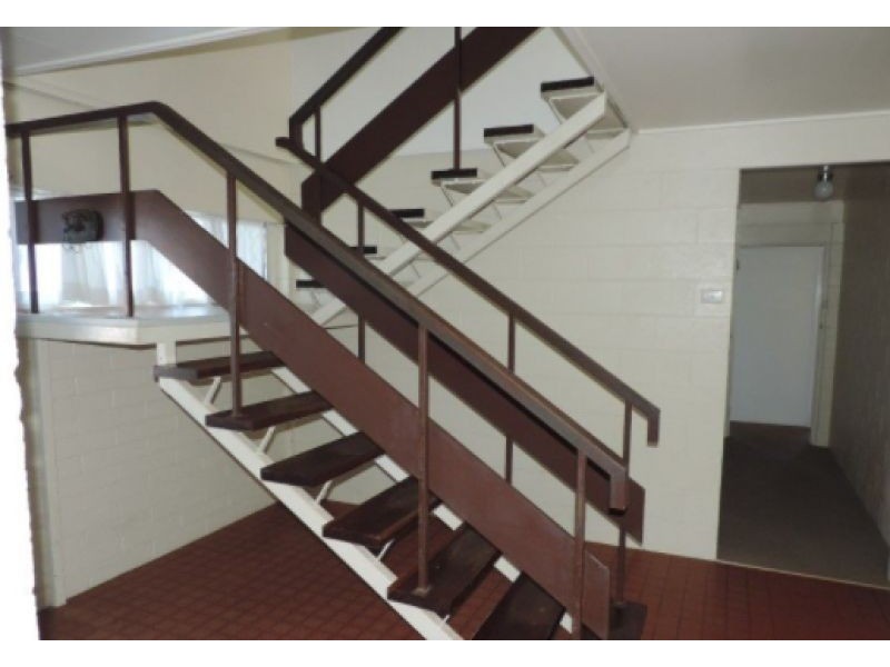 9 Irving Street, Cranbrook QLD 4814