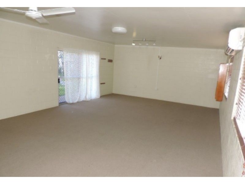 9 Irving Street, Cranbrook QLD 4814