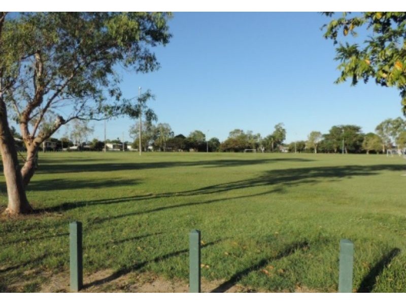 9 Irving Street, Cranbrook QLD 4814