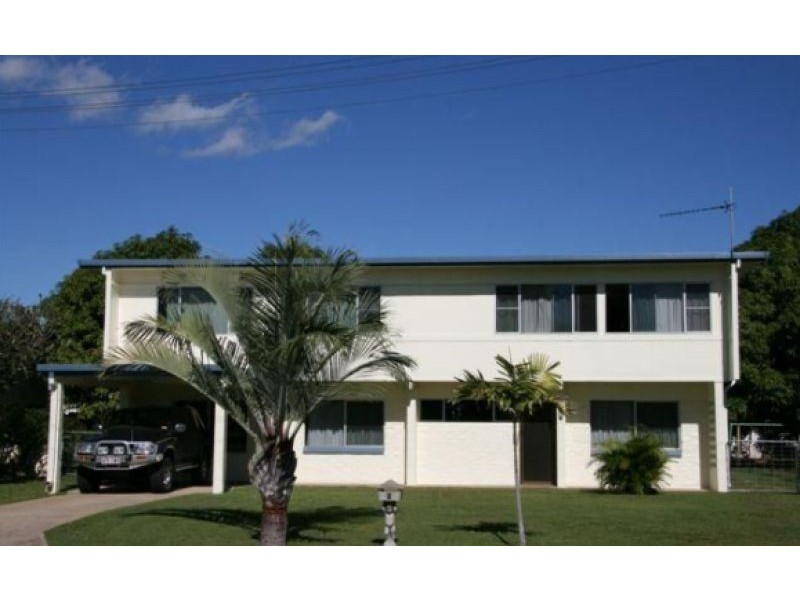 9 Irving Street, Cranbrook QLD 4814