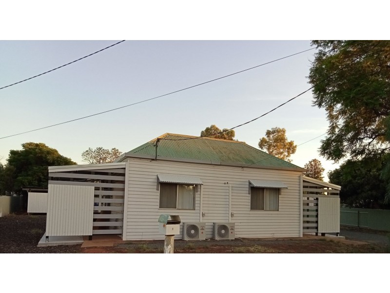 1 & 2/69 Becker St, Cobar NSW 2835
