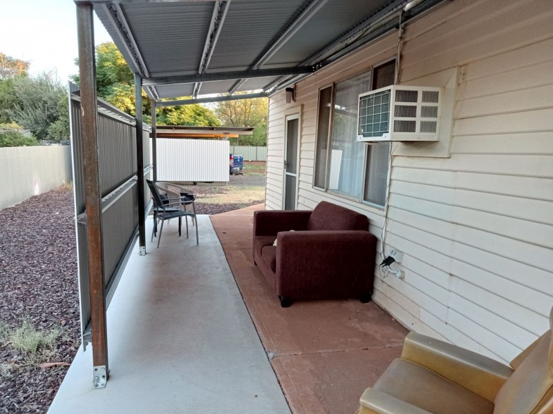 1 & 2/69 Becker St, Cobar NSW 2835