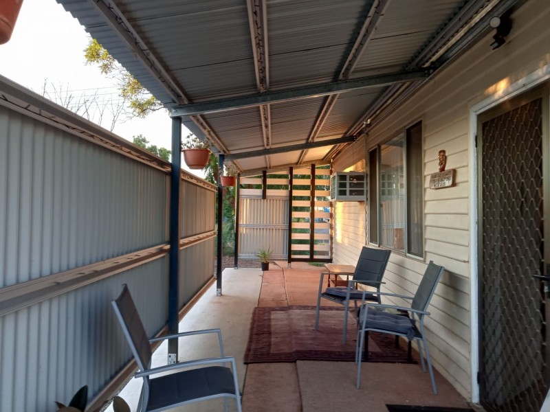 1 & 2/69 Becker St, Cobar NSW 2835