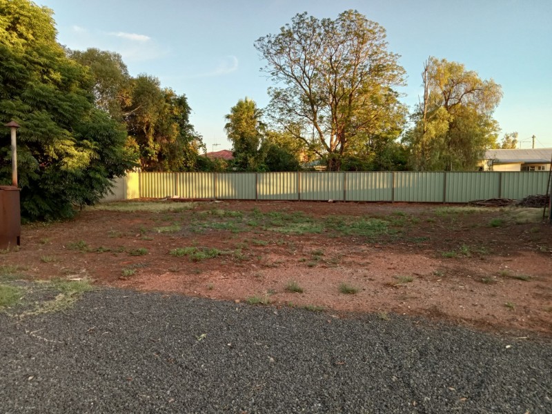 1 & 2/69 Becker St, Cobar NSW 2835