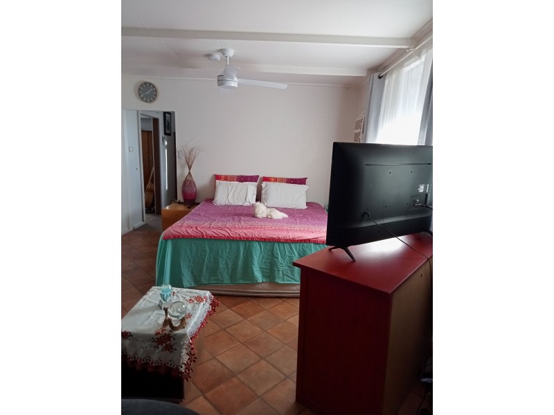 1 & 2/69 Becker St, Cobar NSW 2835