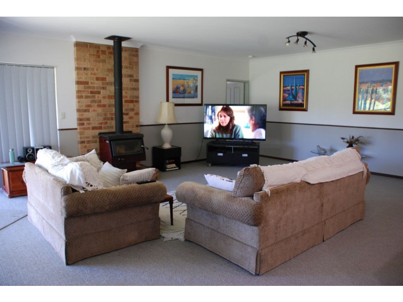 25 Nickajack Place, Kangaroo Gully WA 6255