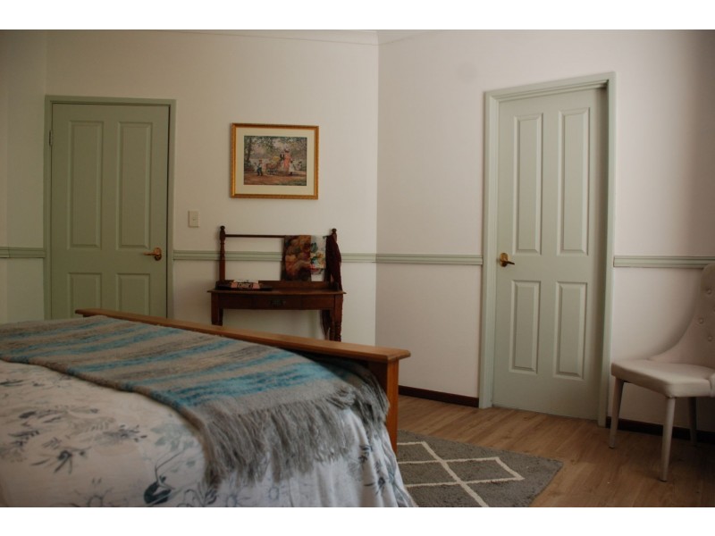 25 Nickajack Place, Kangaroo Gully WA 6255