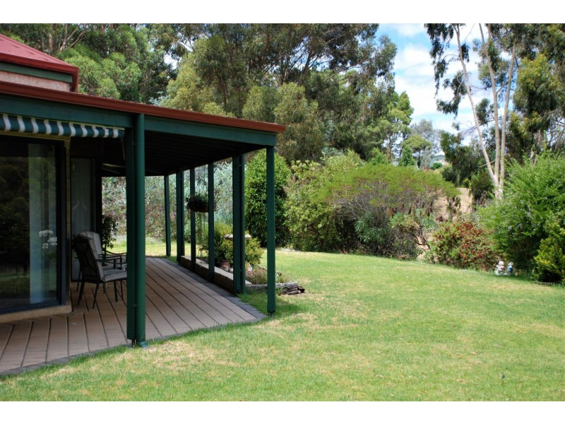 25 Nickajack Place, Kangaroo Gully WA 6255