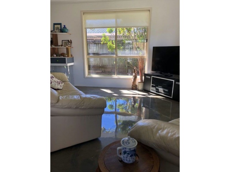 44 Southlake Drive, Varsity Lakes QLD 4227