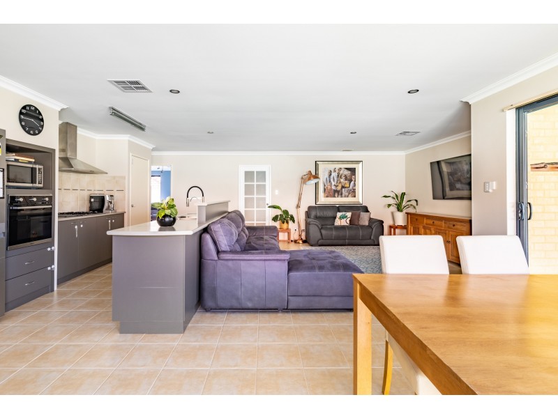 31 Heysham Bend, Butler WA 6036