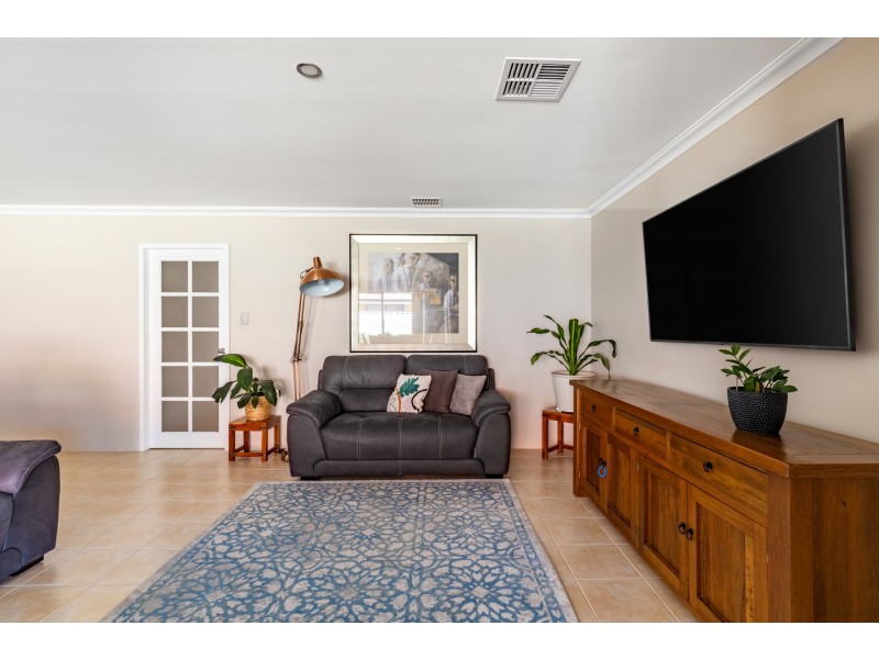 31 Heysham Bend, Butler WA 6036