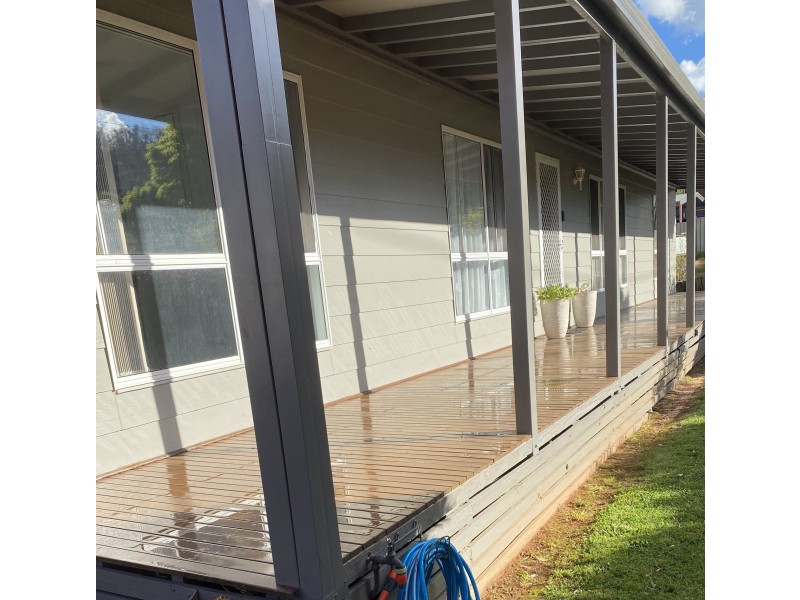 12 Bonza Crescent, Batlow NSW 2730