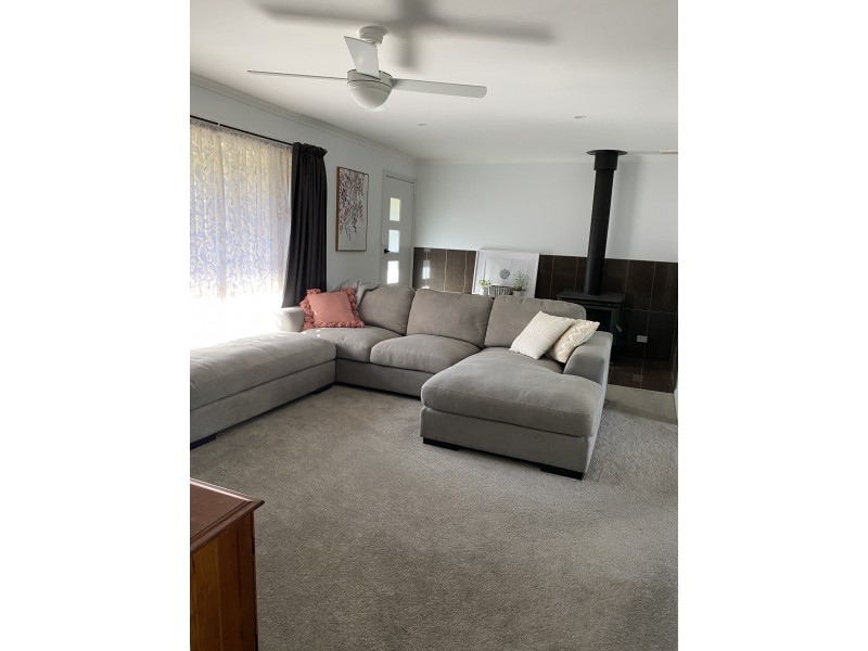 12 Bonza Crescent, Batlow NSW 2730