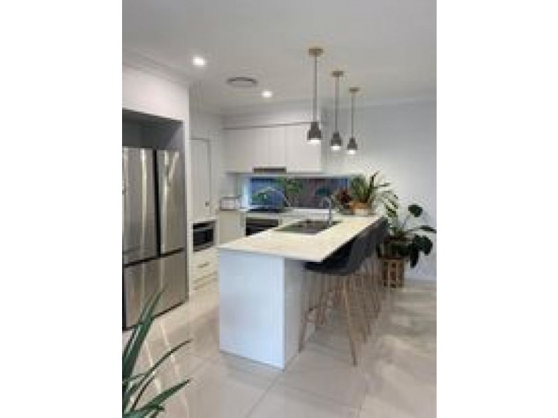 17 Rosella Way, Deebing Heights QLD 4306