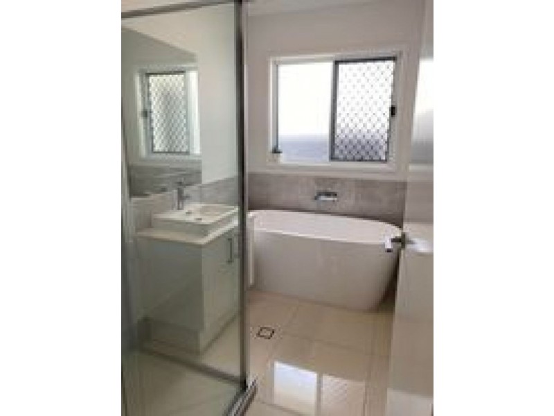 17 Rosella Way, Deebing Heights QLD 4306