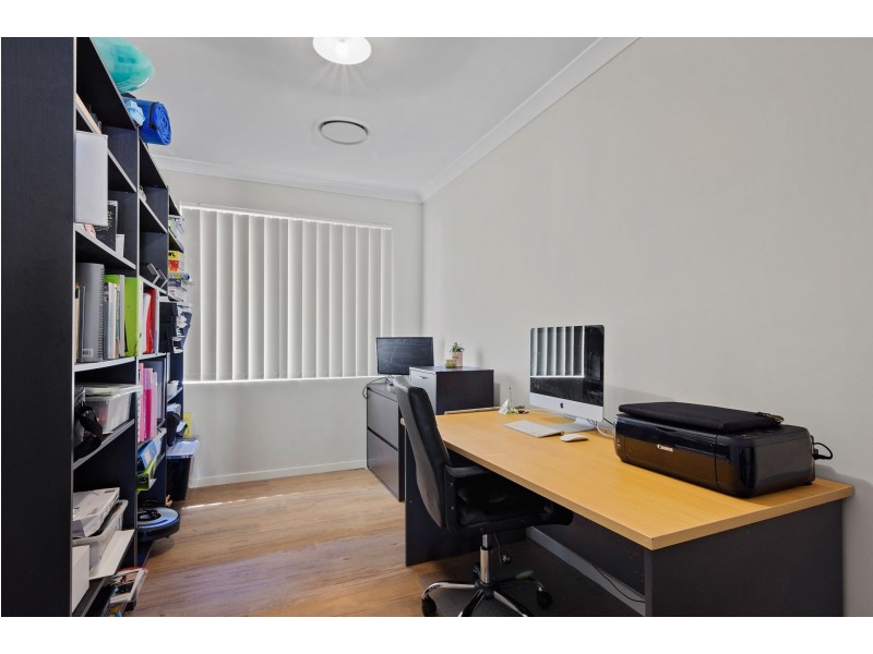 11 Charoite Street, Australind WA 6233