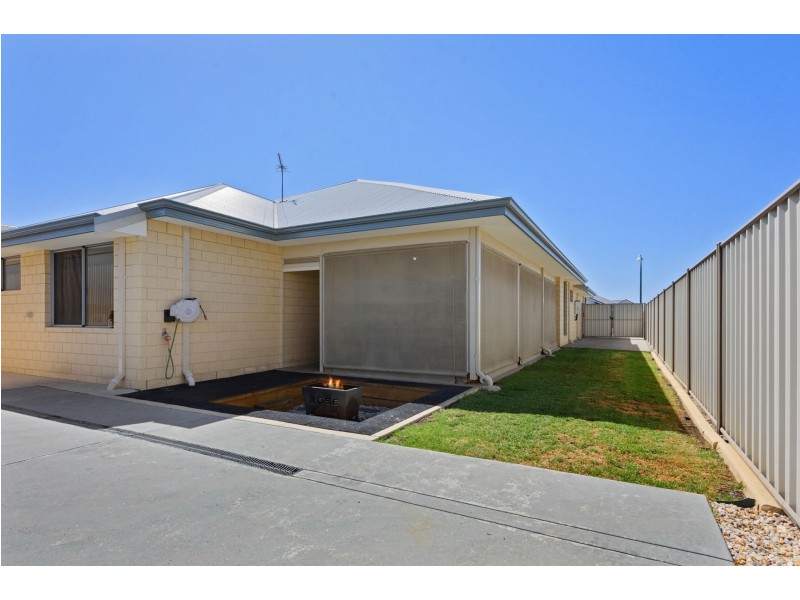 11 Charoite Street, Australind WA 6233
