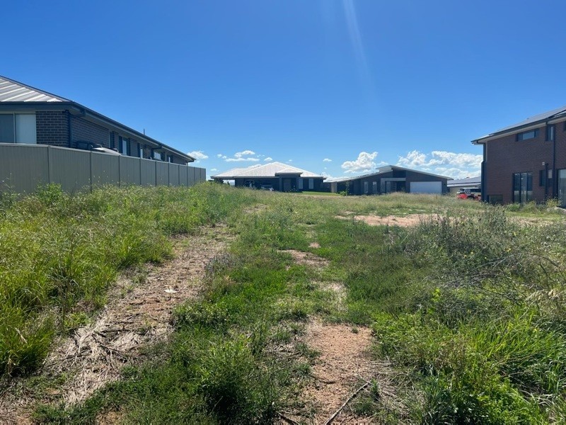 9 cain drive, Kelso NSW 2795