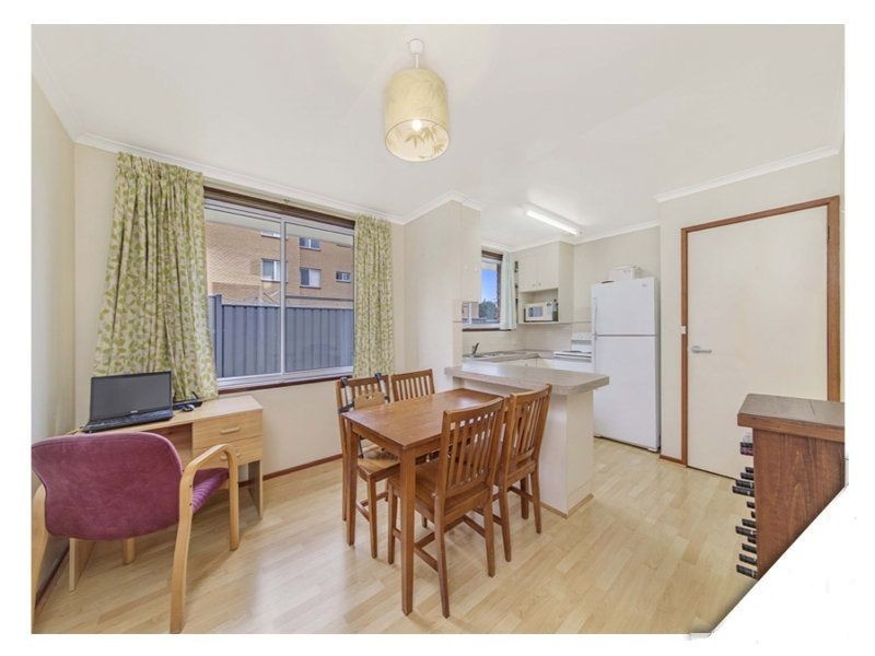 8/10-12 Booth St, Queanbeyan East NSW 2620