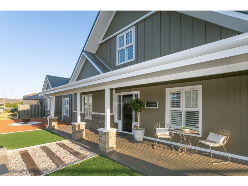 42 Portmarnock Drive, The Vines WA 6069