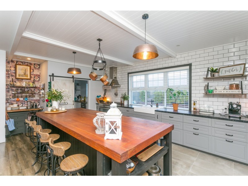 42 Portmarnock Drive, The Vines WA 6069