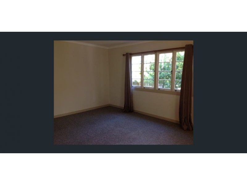 2125 & 2127 Wynnum Rd, Wynnum West QLD 4178