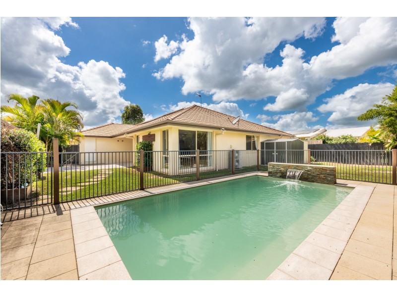 13 Bolwarra Crt, Beerwah QLD 4519